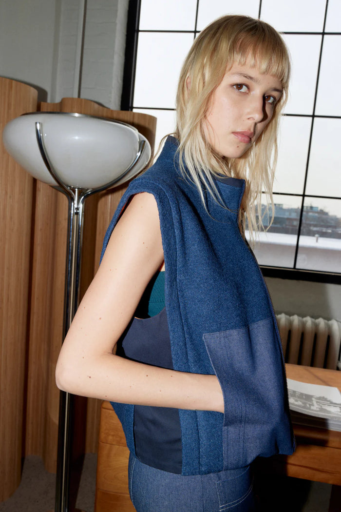 EVE GRAVEL - ALTAI VEST - NAVY - FW24