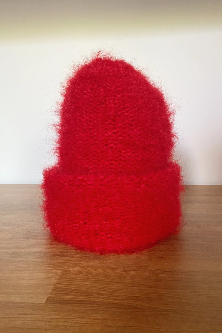 HEIRLOOM - TUQUE MOHAIR CLOUD - RUBY