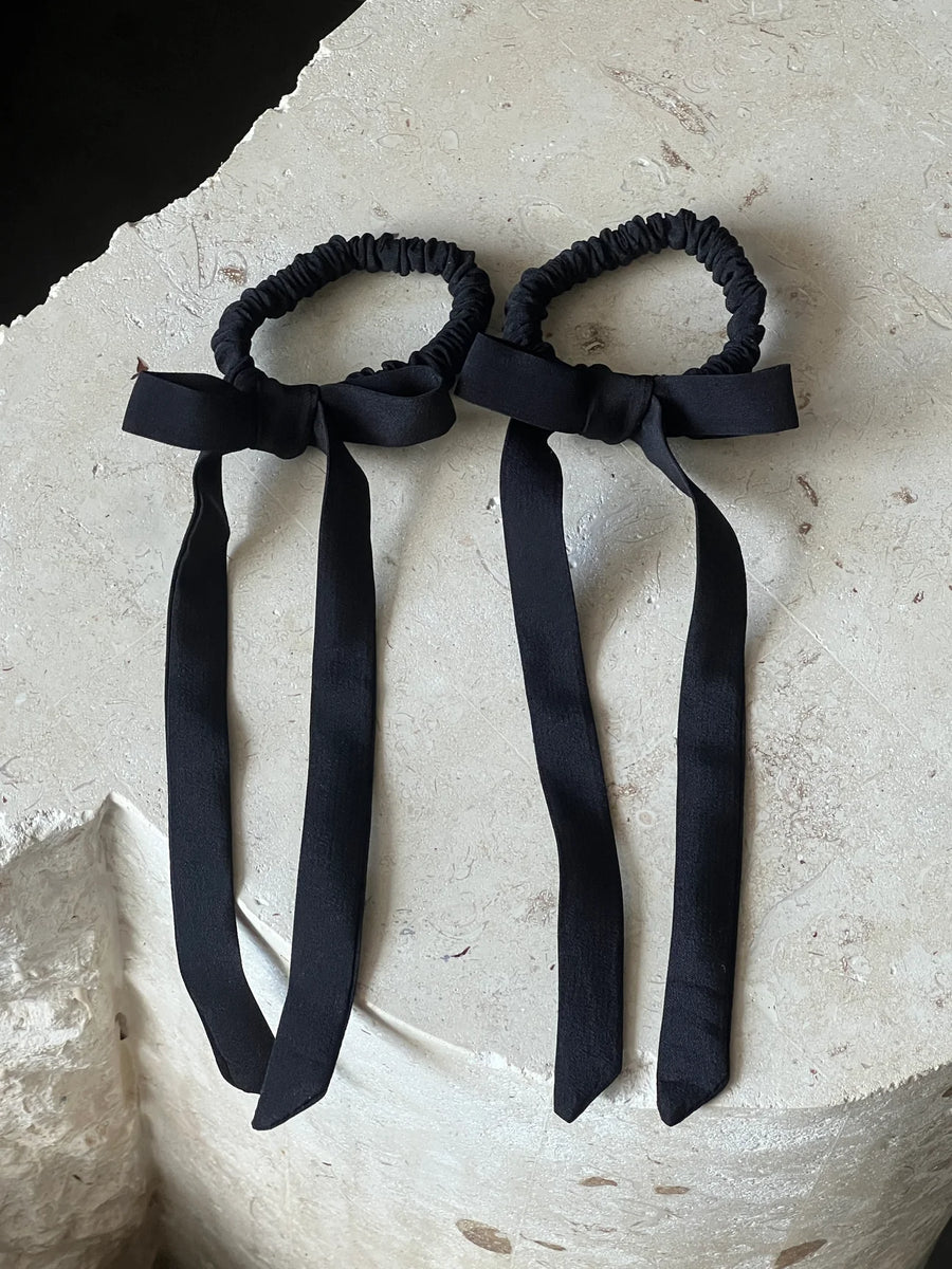 A BRONZE AGE - BEAUTY BOWS - BLACK - FW24