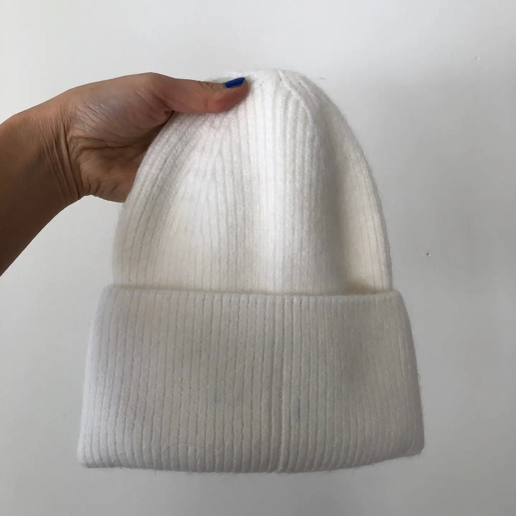 BILLY BAMBOO - ANGORA BEANIE - ONE-PLY - NEUTRAL