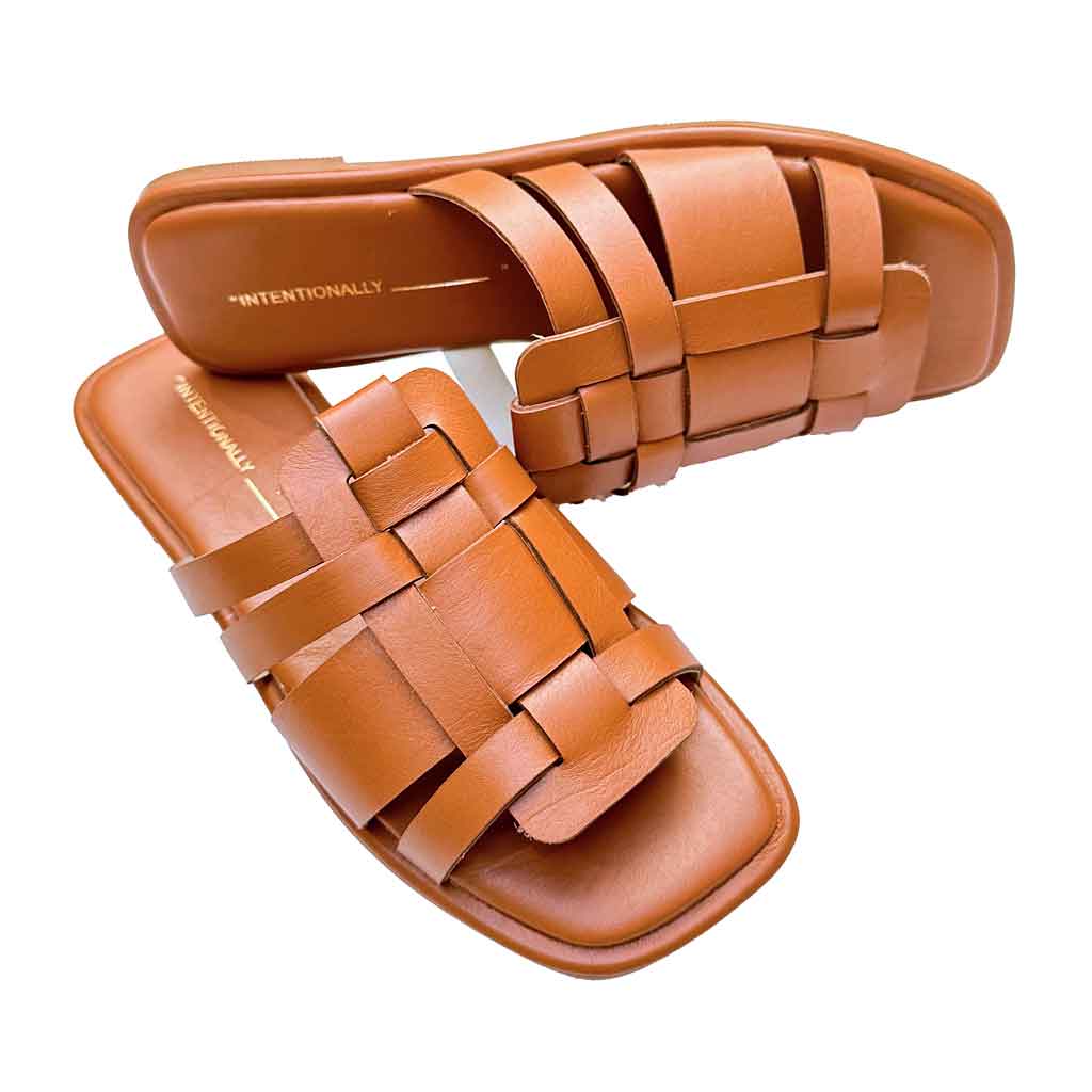 INTENTIONALLY BLANK - BRAXTON SANDAL - CARAMEL - SS24