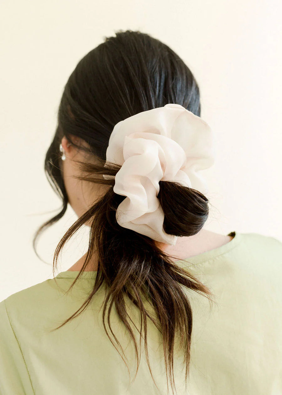 A BRONZE AGE - OVERSIZED ORGANZA SCRUNCHIE - PEACH CHAMPAGNE